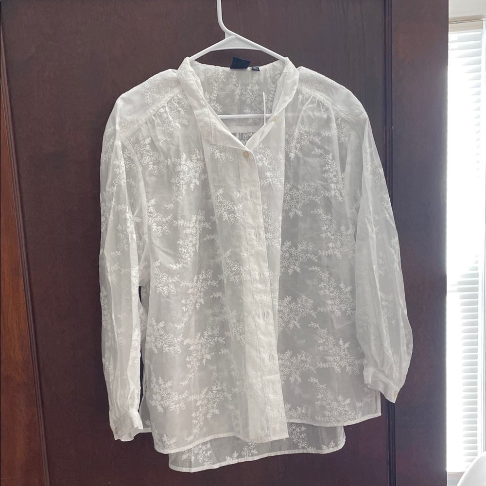 GAP White Lacy Blouse